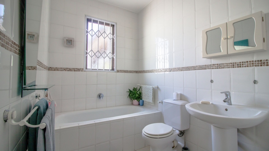 3 Bedroom Property for Sale in Cambridge Eastern Cape